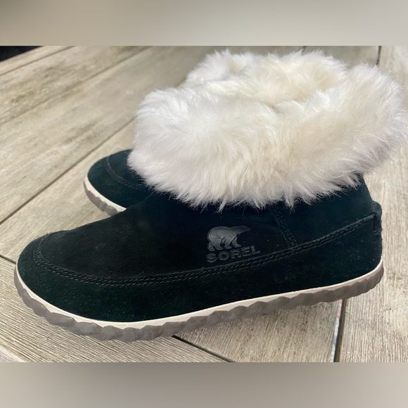 Sorel Out N About Suede Bootie Women 6 - Picture 3 of 9